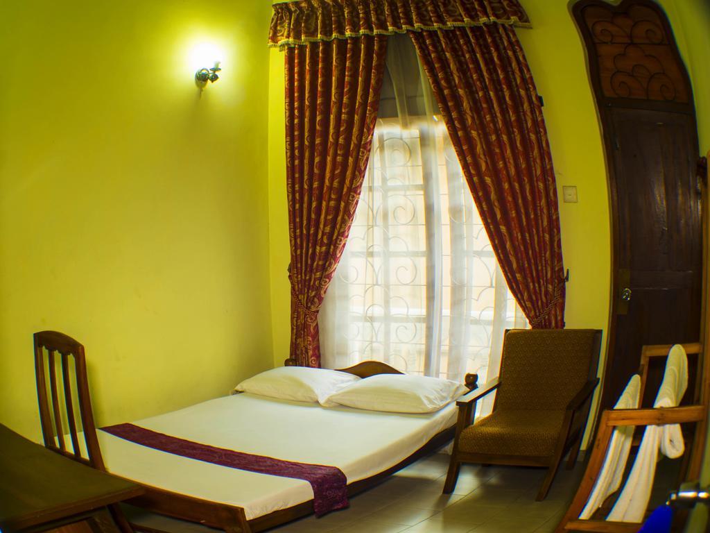 Hotel Malwatta Pilgrims Rest Kandy Esterno foto