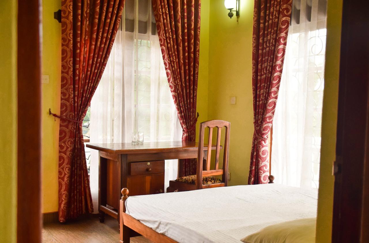 Hotel Malwatta Pilgrims Rest Kandy Esterno foto